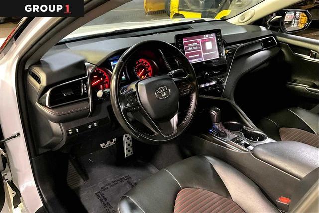 Photo of 2023 Wind Chill Pearl/Midnight Black Metallic Toyota Camry