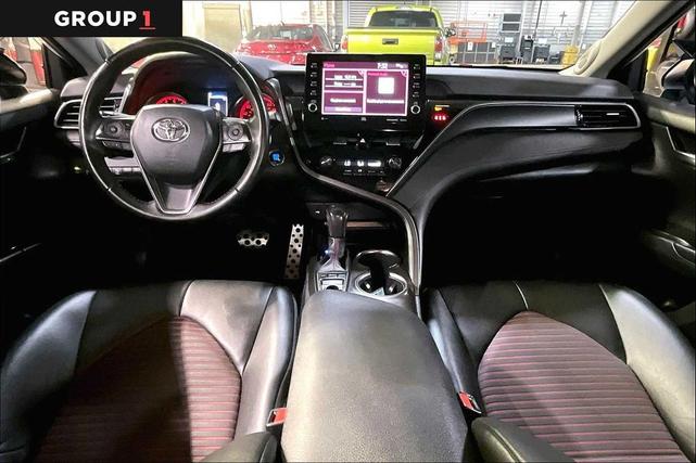 Photo of 2023 Wind Chill Pearl/Midnight Black Metallic Toyota Camry