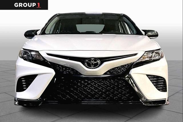 Photo of 2023 Wind Chill Pearl/Midnight Black Metallic Toyota Camry