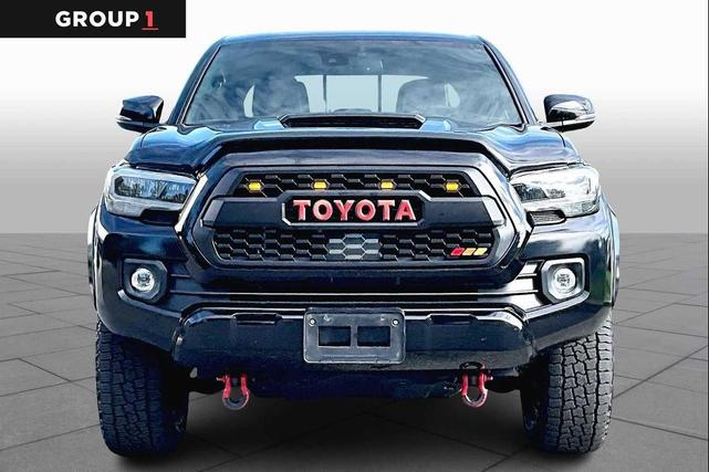 Photo of 2020 Midnight Black Metallic Toyota Tacoma