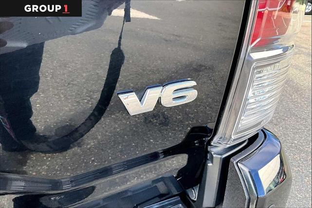 Photo of 2020 Midnight Black Metallic Toyota Tacoma