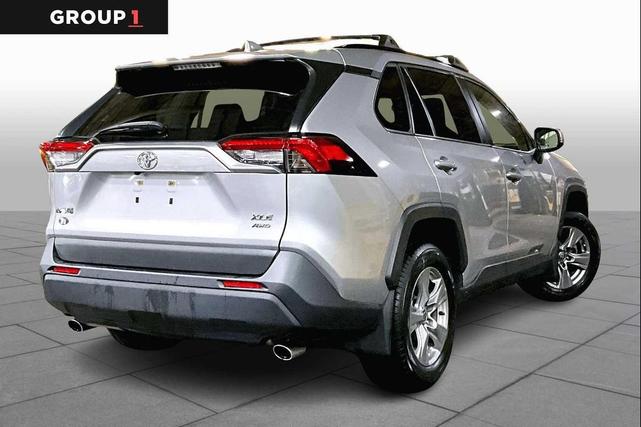 Photo of 2023 Silver Sky Metallic Toyota RAV4