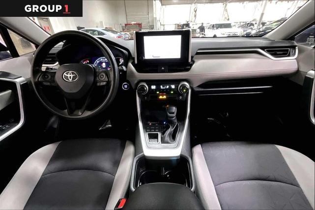Photo of 2023 Silver Sky Metallic Toyota RAV4
