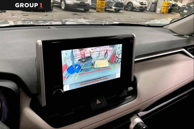 Photo of 2023 Silver Sky Metallic Toyota RAV4