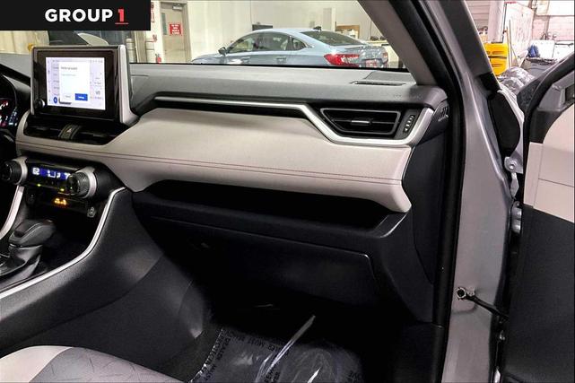 Photo of 2023 Silver Sky Metallic Toyota RAV4