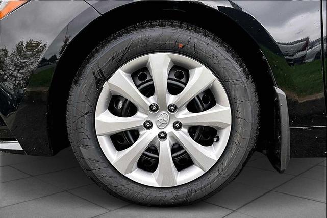 Photo of 2025 Black Toyota Corolla