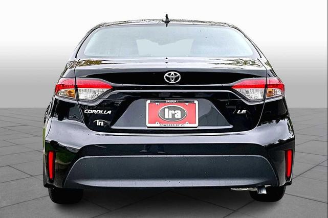 Photo of 2025 Black Toyota Corolla
