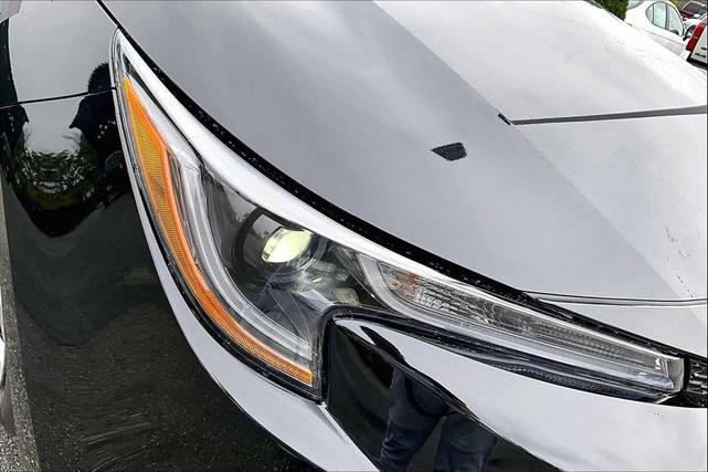 Photo of 2025 Black Toyota Corolla