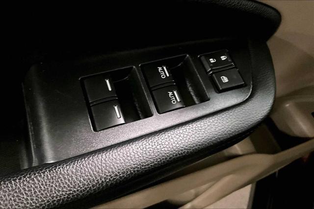 Photo of 2022 Deep Scarlet Pearl Honda Pilot