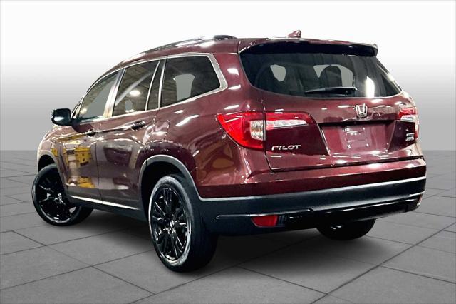 Photo of 2022 Deep Scarlet Pearl Honda Pilot
