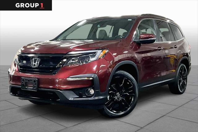 Photo of 2022 Deep Scarlet Pearl Honda Pilot