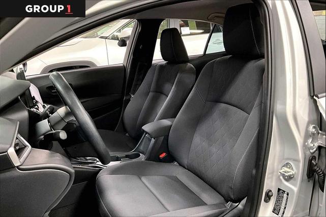 Photo of 2024 Classic Silver Metallic Toyota Corolla