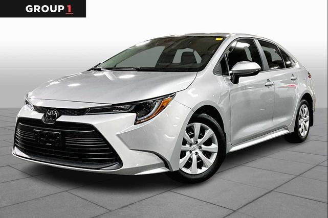 Photo of 2024 Classic Silver Metallic Toyota Corolla