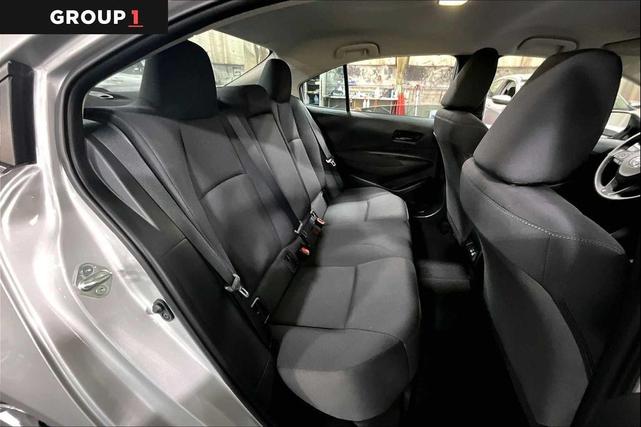 Photo of 2024 Classic Silver Metallic Toyota Corolla