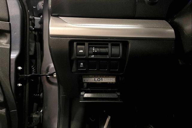 Photo of 2015 Carbide Gray Metallic Subaru Legacy