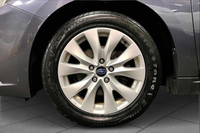 Photo of 2015 Carbide Gray Metallic Subaru Legacy