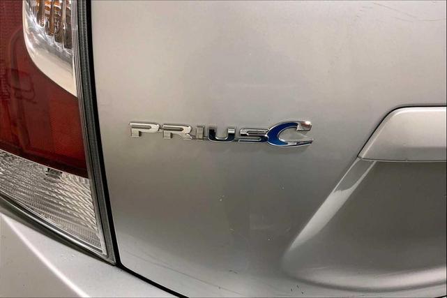 Photo of 2015 Classic Silver Metallic Toyota Prius c