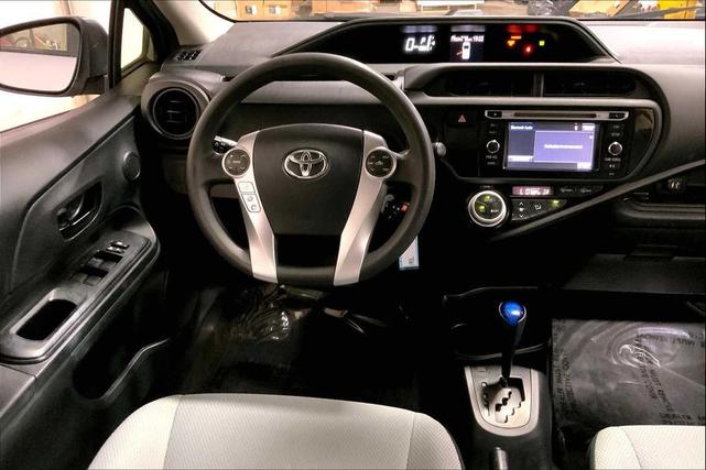 Photo of 2015 Classic Silver Metallic Toyota Prius c