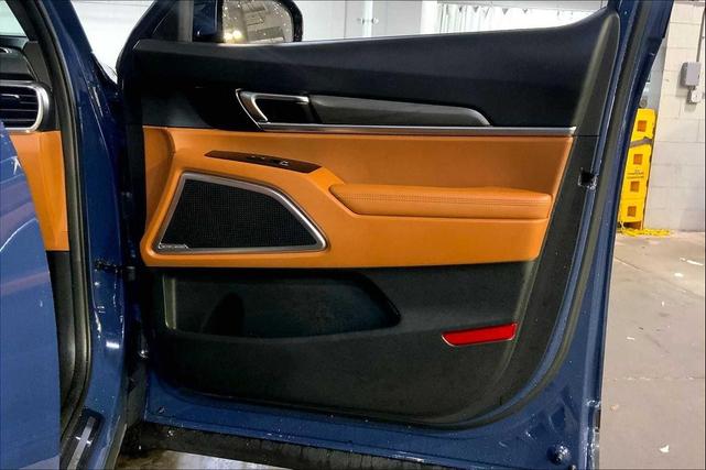 Photo of 2023 Midnight Lake Blue Kia Telluride