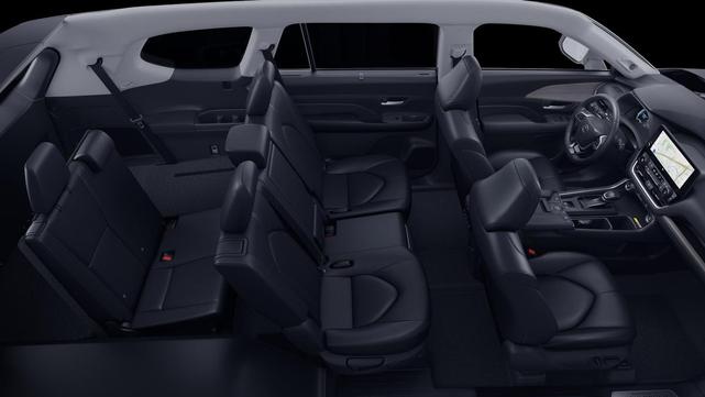 Photo of 2025 Black Toyota Grand Highlander