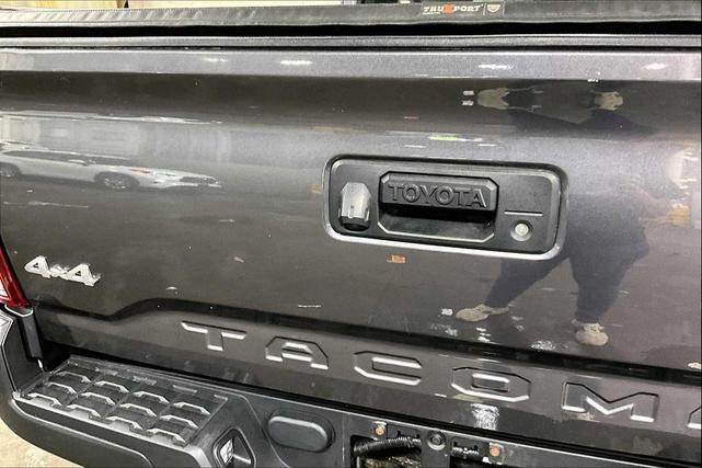 Photo of 2018 Magnetic Gray Metallic Toyota Tacoma