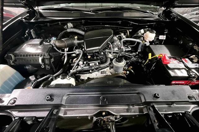 Photo of 2018 Magnetic Gray Metallic Toyota Tacoma