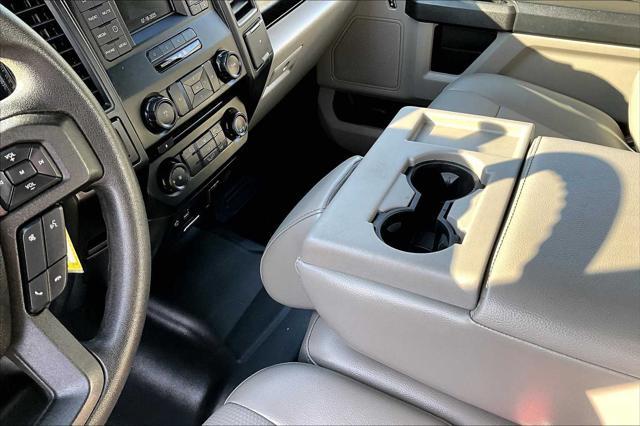 Photo of 2015 Oxford White Ford F-150