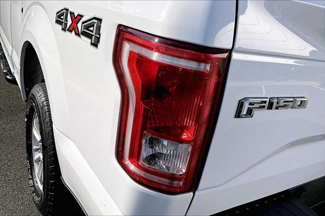 Photo of 2015 Oxford White Ford F-150