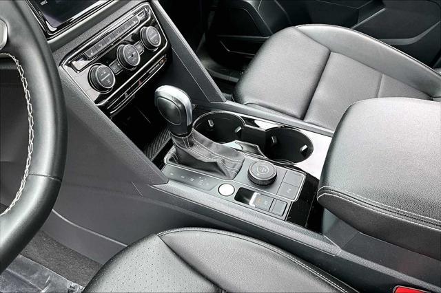 Photo of 2023 Pure White Volkswagen Atlas