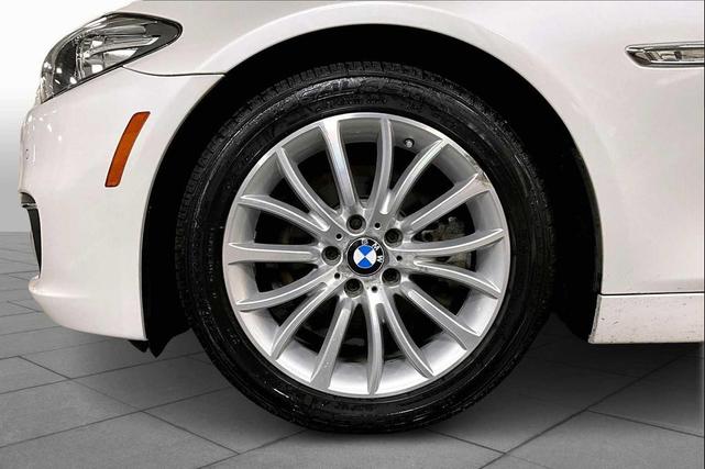 Photo of 2015 Mineral White Metallic BMW 528