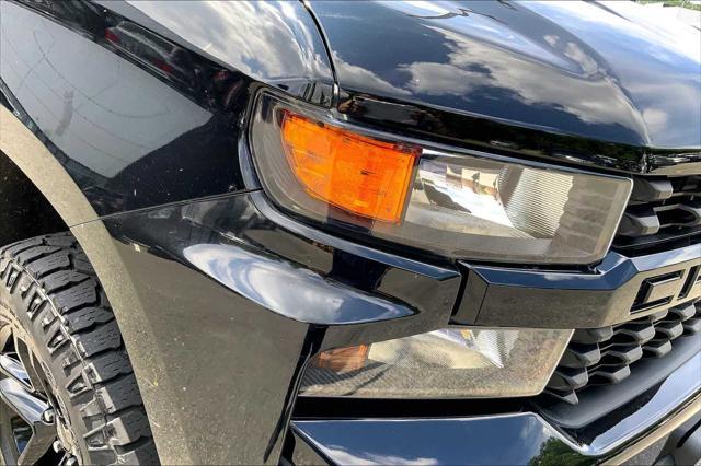 Photo of 2021 Black Chevrolet Silverado 1500