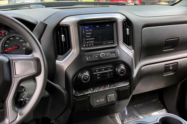 Photo of 2021 Black Chevrolet Silverado 1500