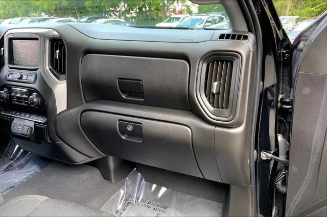 Photo of 2021 Black Chevrolet Silverado 1500