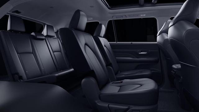 Photo of 2026 Blue Toyota Grand Highlander
