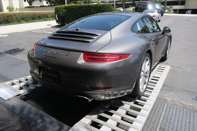 Photo of 2013 Agate Gray Metallic Porsche 911