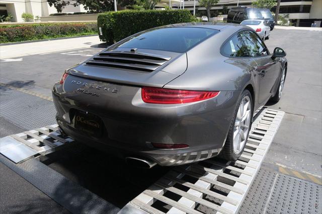 Photo of 2013 Agate Gray Metallic Porsche 911