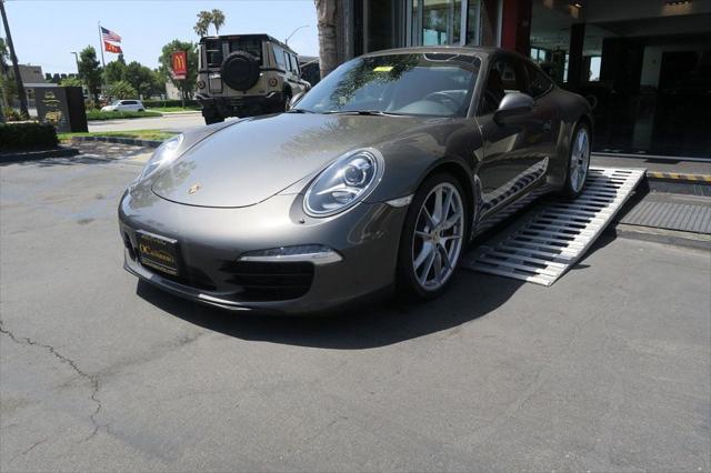 Photo of 2013 Agate Gray Metallic Porsche 911