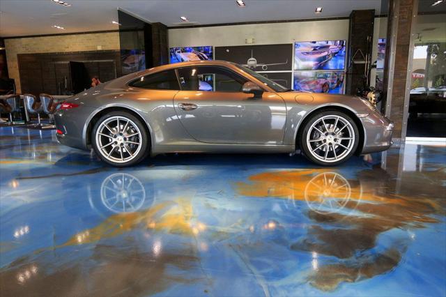 Photo of 2013 Agate Gray Metallic Porsche 911