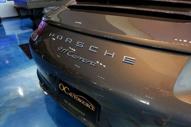 Photo of 2013 Agate Gray Metallic Porsche 911