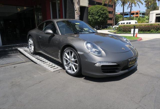 Photo of 2013 Agate Gray Metallic Porsche 911