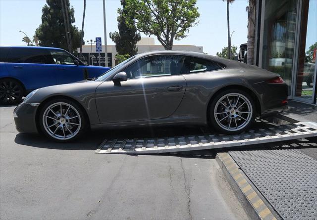 Photo of 2013 Agate Gray Metallic Porsche 911