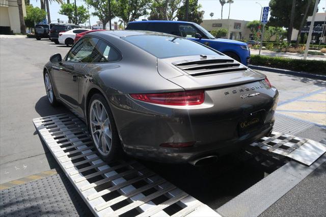 Photo of 2013 Agate Gray Metallic Porsche 911
