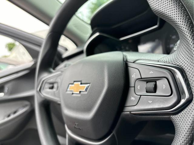 Photo of 2022 Summit White Chevrolet Trailblazer