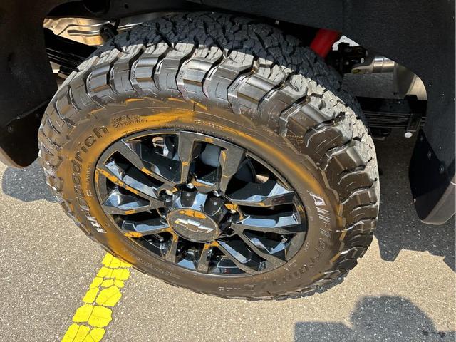 Photo of 2025 Black Chevrolet Silverado 2500