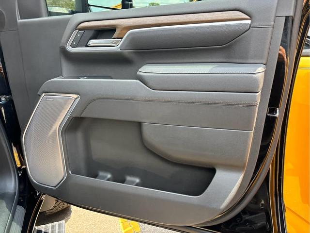 Photo of 2025 Black Chevrolet Silverado 2500