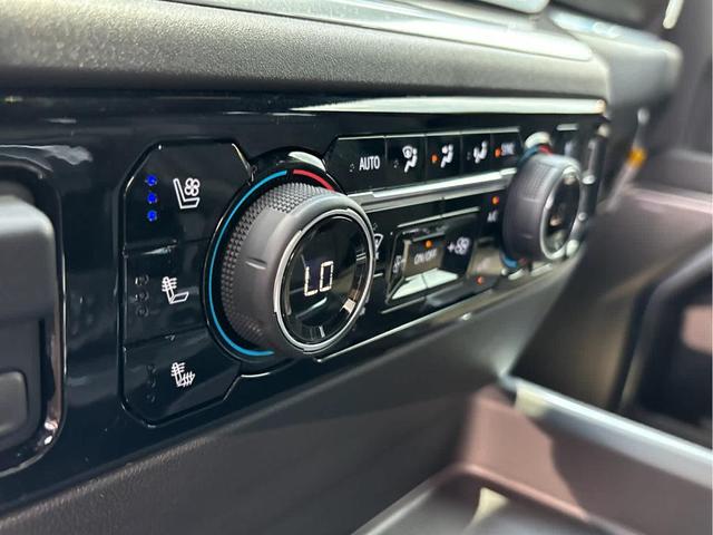 Photo of 2025 Black Chevrolet Silverado 2500