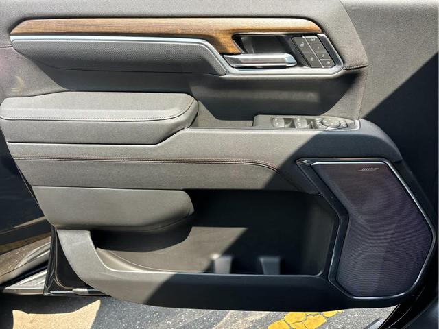 Photo of 2025 Black Chevrolet Silverado 2500
