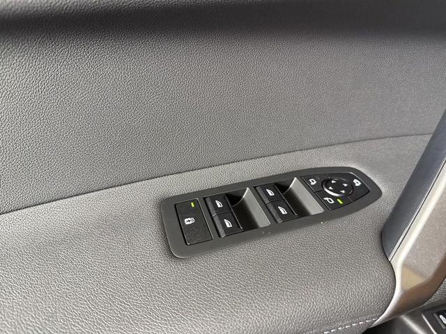 Photo of 2025 Dark Graphite Metallic BMW iX