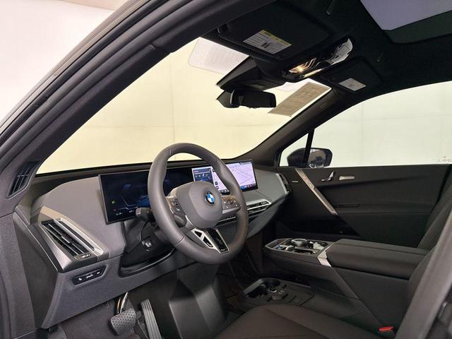 Photo of 2025 Dark Graphite Metallic BMW iX