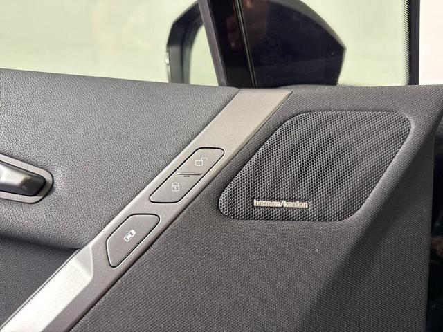 Photo of 2025 Dark Graphite Metallic BMW iX